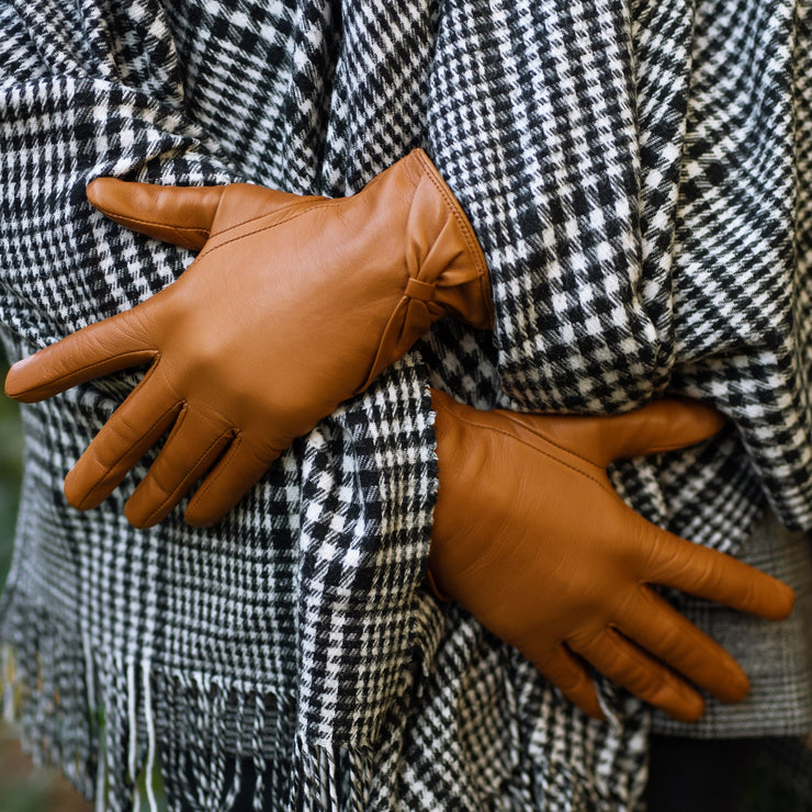 Vittoria Camel Leather Gloves