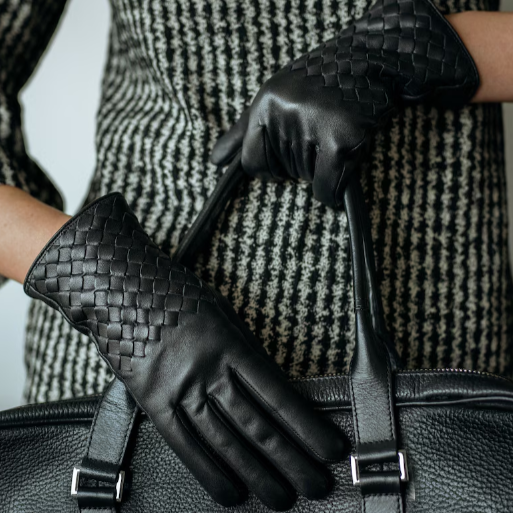 Trani Black Leather Gloves